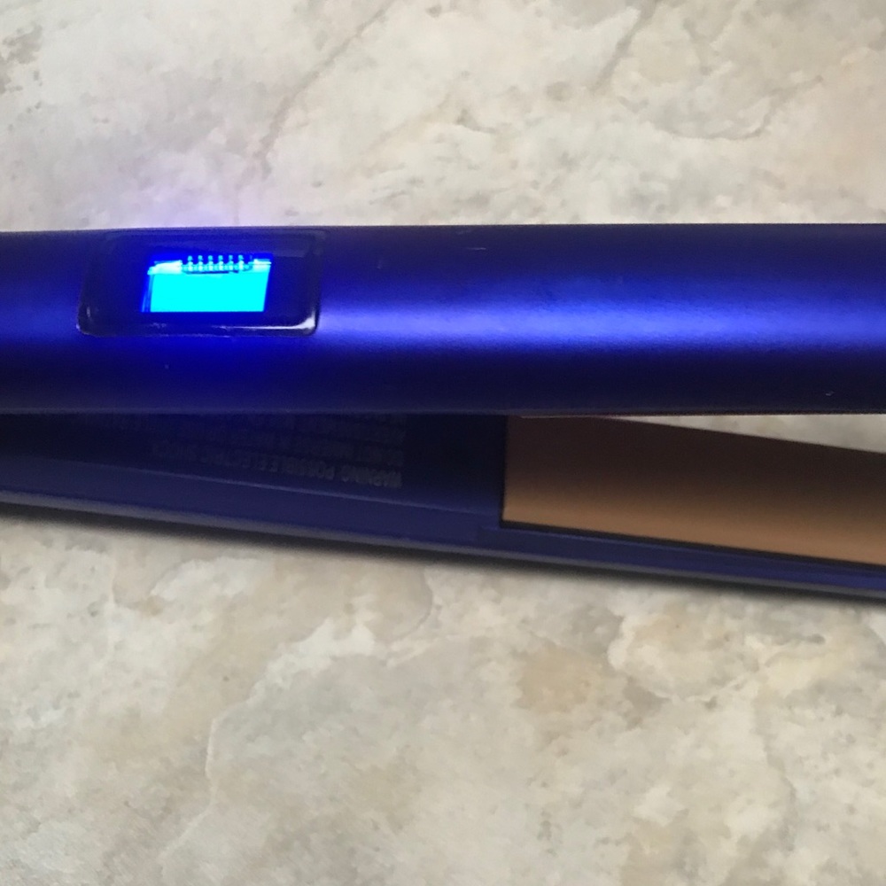 CHI flat iron